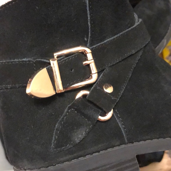 River island black booties with gold buckle - Picture 4 of 5